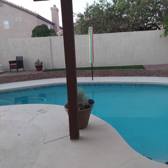 New Beautifully Remodeled Home In Las Vegas Exterior foto