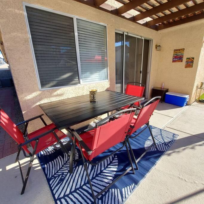 New Beautifully Remodeled Home In Las Vegas Exterior foto